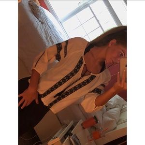 XXI black & white detailed top